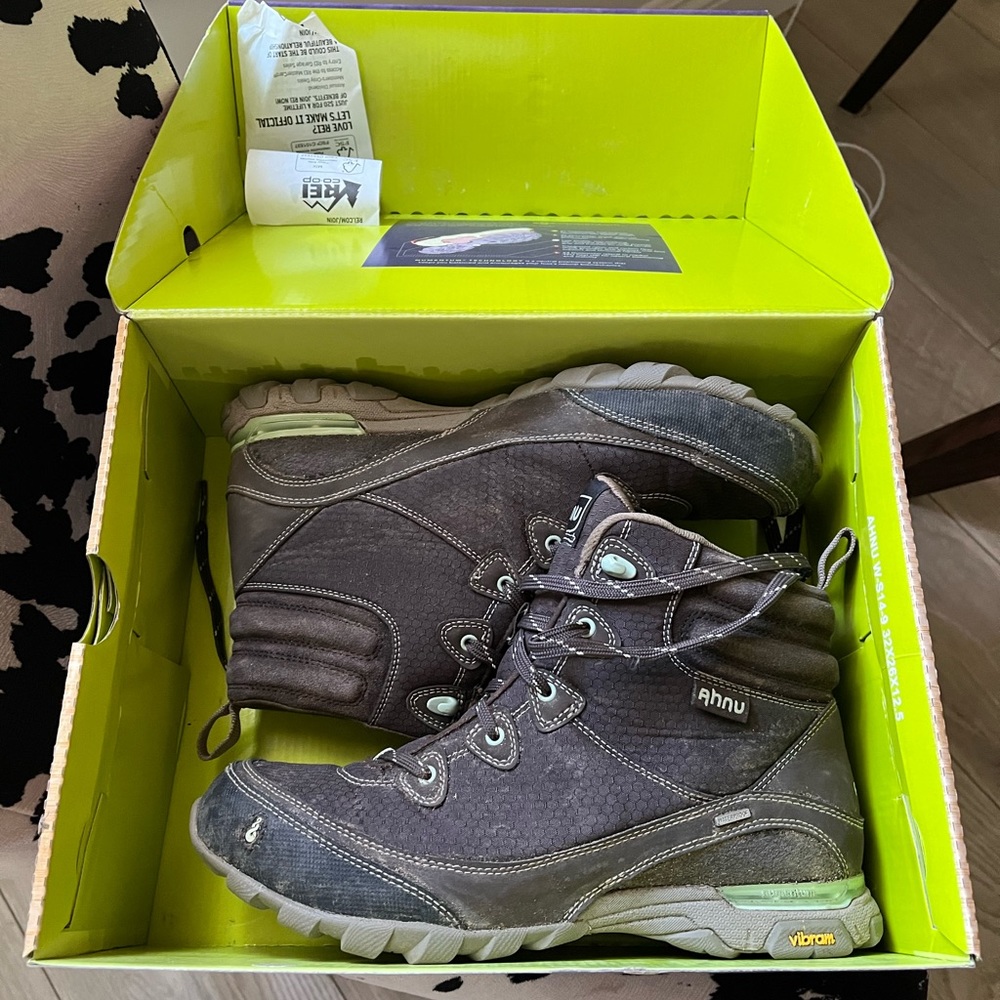 Barely used hiking boots